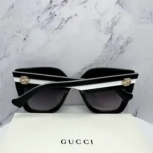Gucci | Accessories | New Gucci Sunglasses Black Square Gold  display picture 1